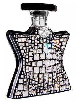 Bond No. 9 New York Forever Swarovski Disco Ball 3.4 EDP – A dazzling unisex fragrance in a luxury crystal-studded bottle, bold and timeless.


